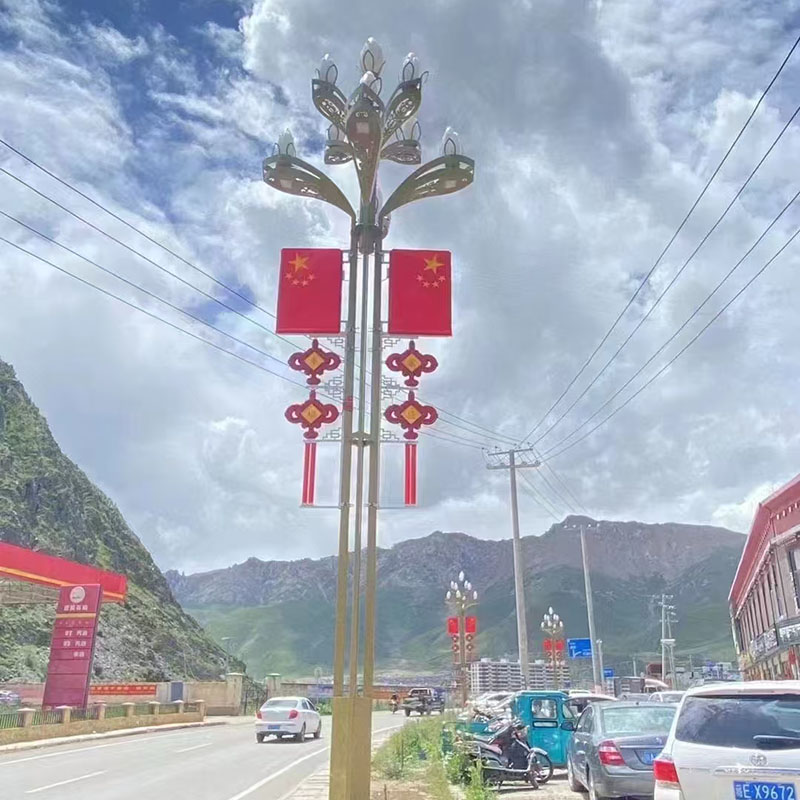 武威抱箍太阳能路灯生产厂家